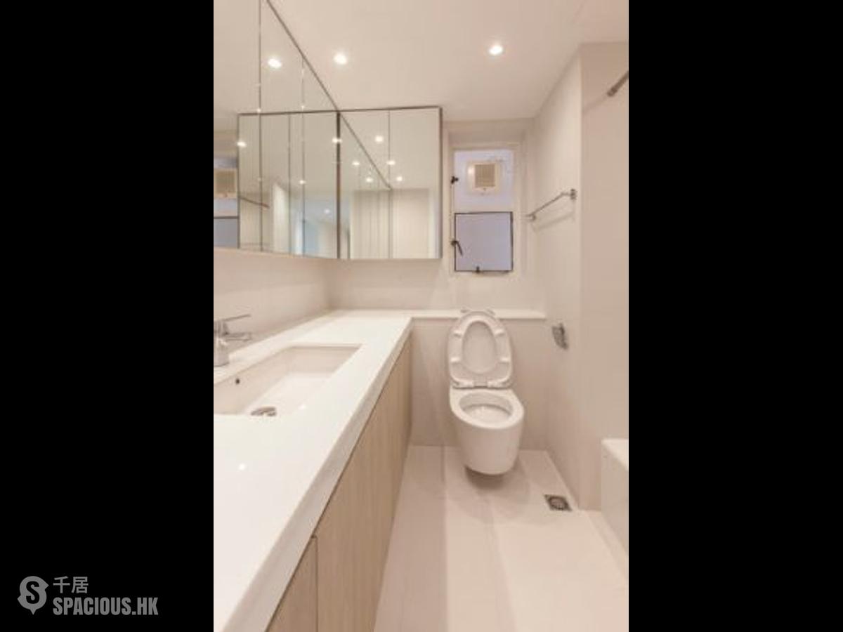 Mid Levels Central - Garden Terrace 01
