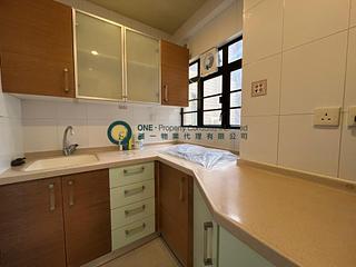 Sai Ying Pun - Connaught Garden 04