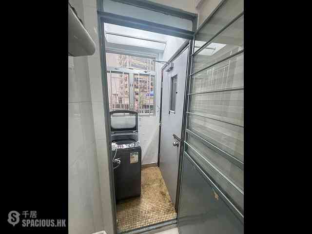 Sheung Wan - Shing Wan Building 07