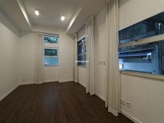 Wan Chai - Lok Moon Mansion 08