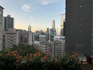 Mid Levels Central - Best View Court 06