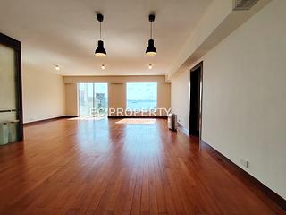 Chung Hom Kok - Horizon Lodge 05