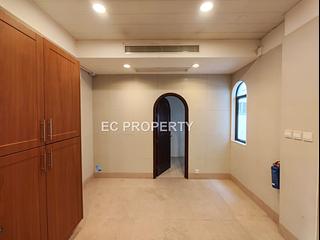 Chung Hom Kok - Casa Del Sol 24