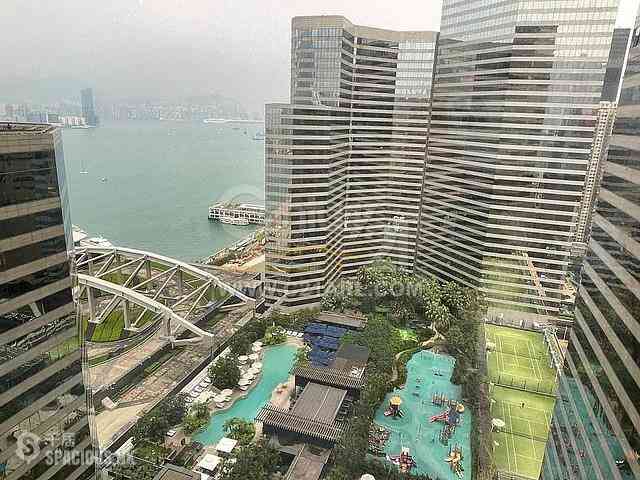 Wan Chai - Convention Plaza Apartments 01