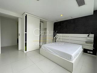 Wan Chai - Convention Plaza Apartments 09