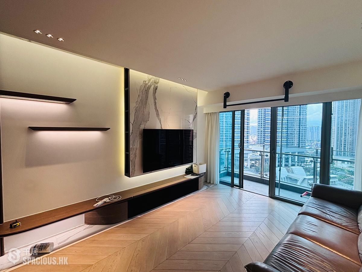 West Kowloon - The Harbourside 01