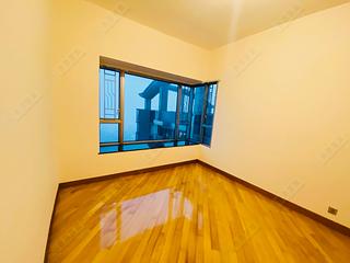West Kowloon - Sorrento 06