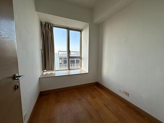 Sai Ying Pun - Island Crest Block 1 05