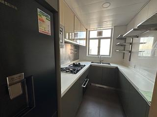 Sai Ying Pun - Island Crest Block 1 08