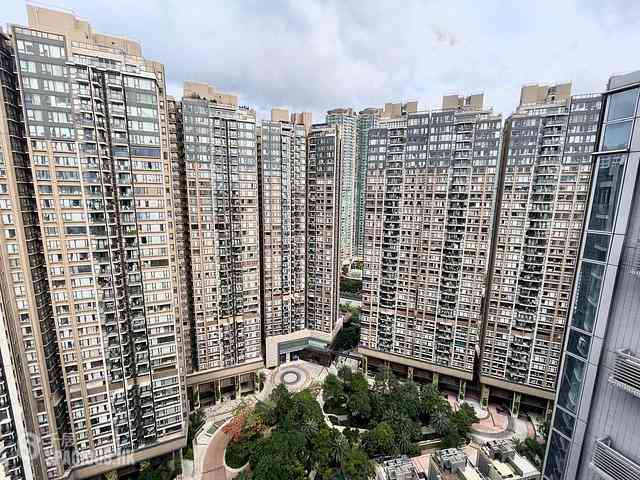 Tung Chung - Century Link Phase 2 Tower 1A 03