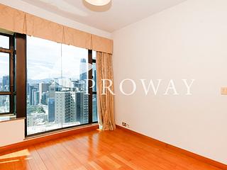 Mid Levels Central - Fairlane Tower 04