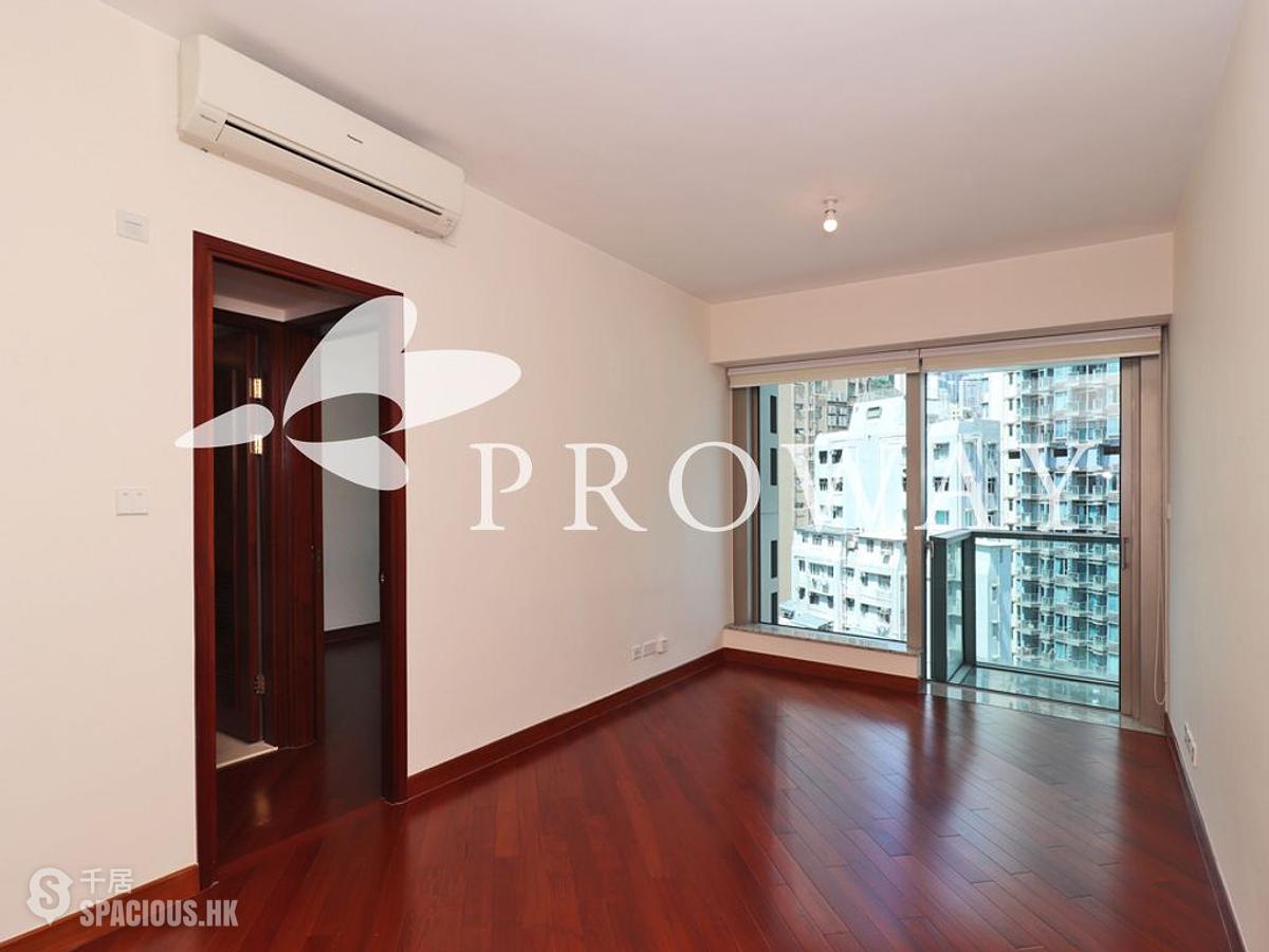 Wan Chai - The Avenue 01