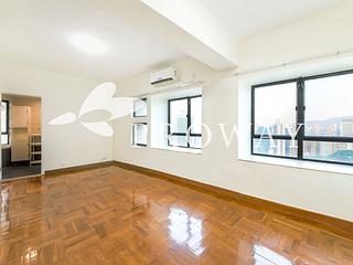 Mid Levels Central - Birchwood Place 05
