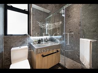 Sai Ying Pun - 111, High Street 06