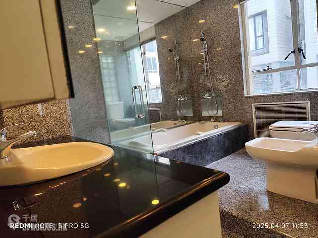 Shouson Hill - Country Villa Block 3 05