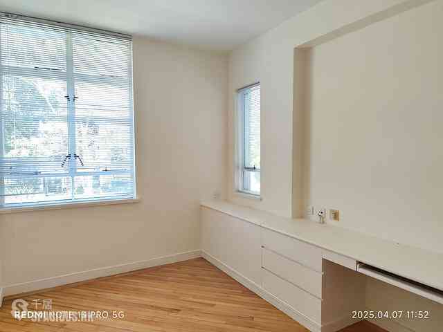 Shouson Hill - Country Villa Block 3 04