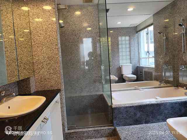Shouson Hill - Country Villa Block 3 06