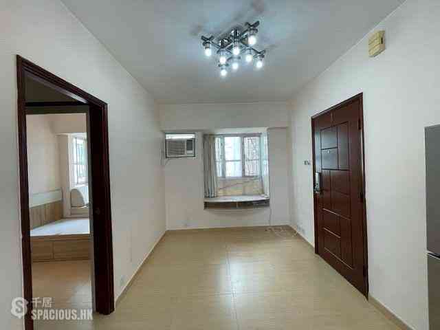 Kennedy Town - Shun Fai Building 01