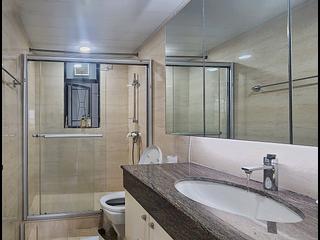 Mid Levels Central - Clovelly Court Block 1 06