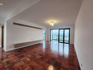 Beacon Hill - Hillsea Court 02