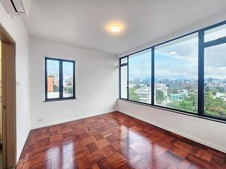 Beacon Hill - Hillsea Court 10