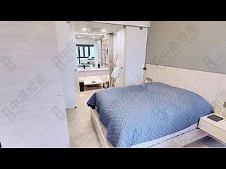 Mid Levels Central - Elegant Terrace 04