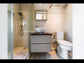 Sai Ying Pun - Comfort Court 14