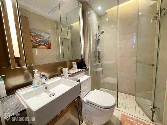Tung Chung - Century Link Phase 1 Tower 6B 01