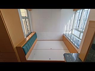 Sheung Wan - Shun Loong Building 12
