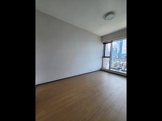 Tai Kok Tsui - One Silversea Tower 2 07
