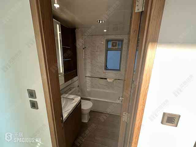 Tsuen Wan - The Pavilia Bay Block 2A 07