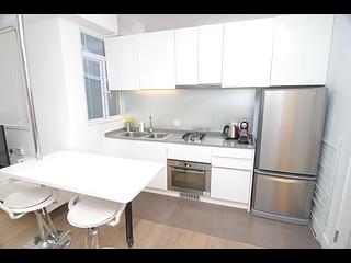 Mid Levels Central - Jadestone Court 02