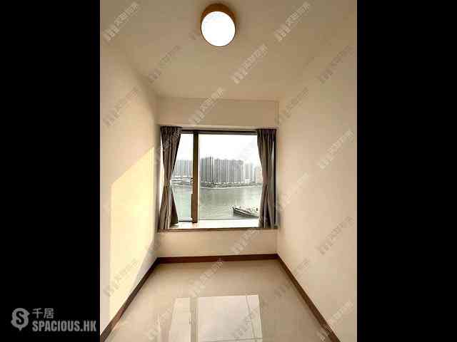 Tsuen Wan - Ocean Pride Phase 3A Ocean Supreme Block 2A 18