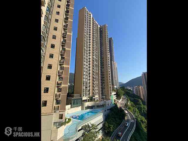 Happy Valley - Beverly Hill 01