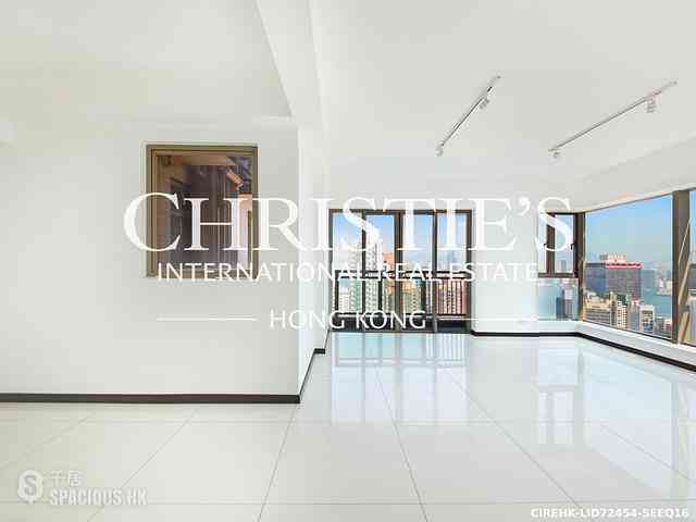 Sai Ying Pun - Centre Place 01