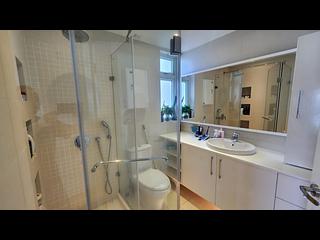 Discovery Bay - Discovery Bay Phase 4 Peninsula Village Coastline Villa 02