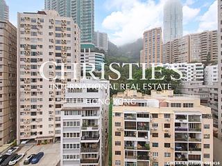 Mid Levels Central - Wealthy Heights 02