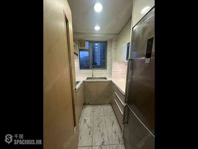 Tsuen Wan - Parc City Block 3 03