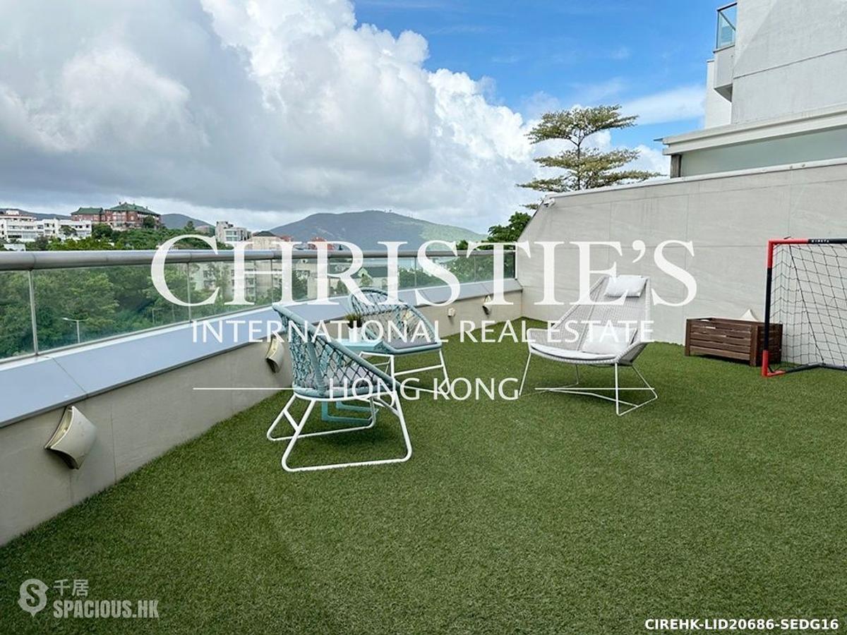 Chung Hom Kok - 33, Cape Road 01
