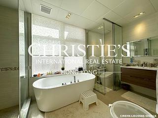 Chung Hom Kok - 33, Cape Road 07