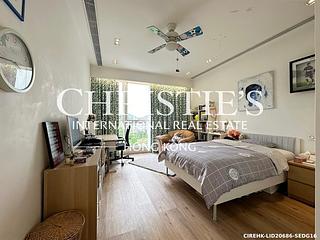 Chung Hom Kok - 33, Cape Road 10