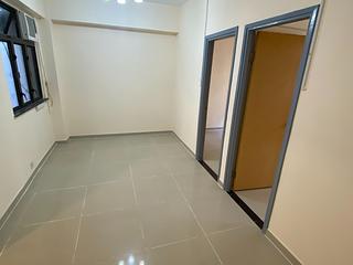 Causeway Bay - Kim Ming Building 04