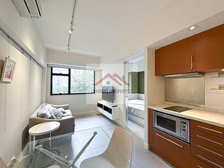 Wan Chai - New Sun House 02