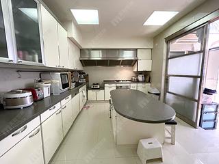 The Peak - Kellett Villas 04