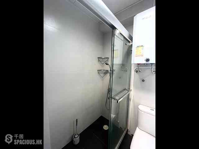 Quarry Bay - Kornhill Block R 15