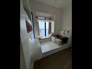 Yau Kom Tau - The Westminster Terrace 02