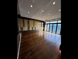 Yau Kom Tau - The Westminster Terrace 16