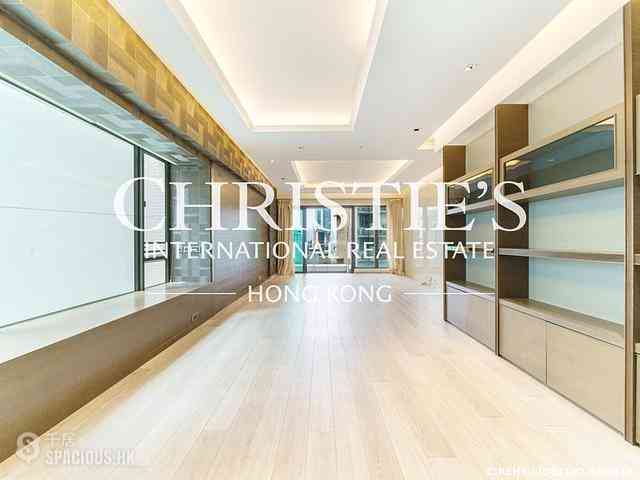 Mid Levels Central - 11, Macdonnell Road 01