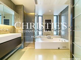 Mid Levels Central - 11, Macdonnell Road 06