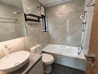 Ma Wan - Park Island Phase 1 Block 16 06